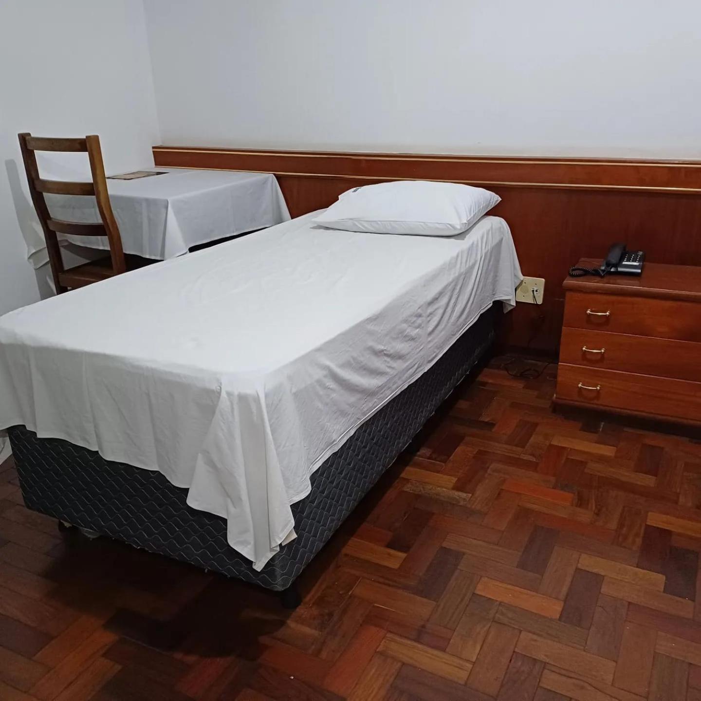 Hotel Firenze Londrina Eksteriør billede